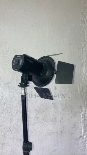 Yn216 Led Light/ Tripod Stand