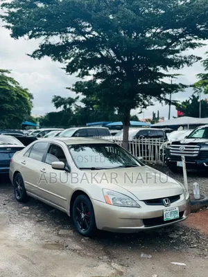 Honda Accord 2003 Gold