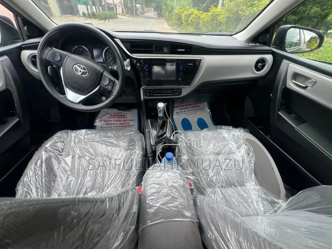 Toyota Corolla 2017 Gray