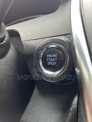 Toyota Camry SE w/Special Edition Pkg (2.5L 4cyl 6A) 2016 Red