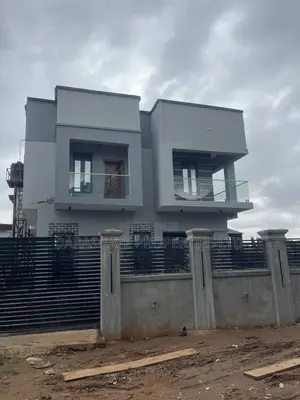 5bdrm Duplex in Soretire Estate, Abule Egba for sale