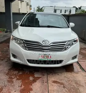Toyota Venza V6 AWD 2010 White
