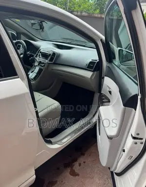 Toyota Venza V6 AWD 2010 White