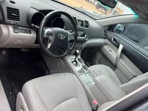 Toyota Highlander 2013 Gray