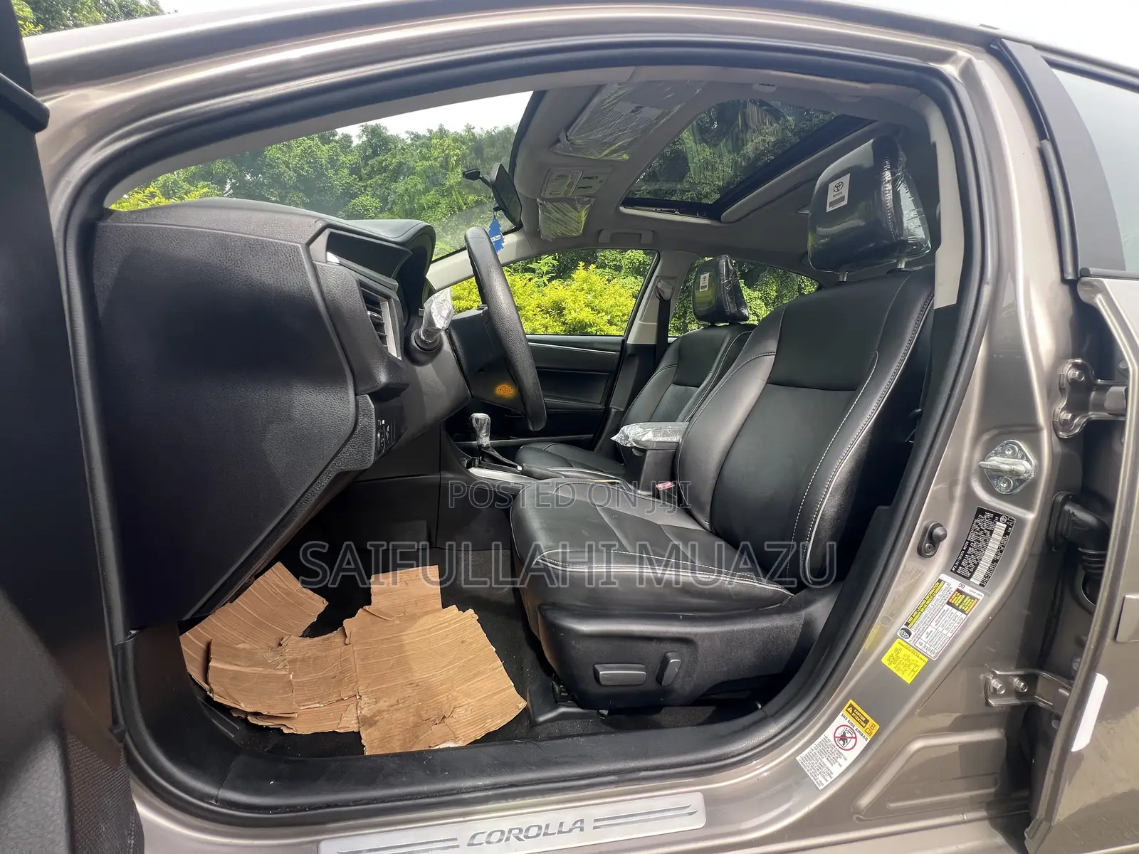 Toyota Corolla 2015 Gold