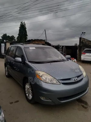 Toyota Sienna 2008 Blue