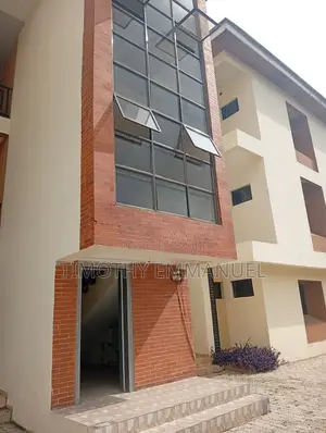 20bdrm Block of Flats in Maitama Main for rent