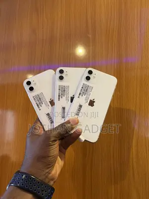 New Apple iPhone 11 128 GB White