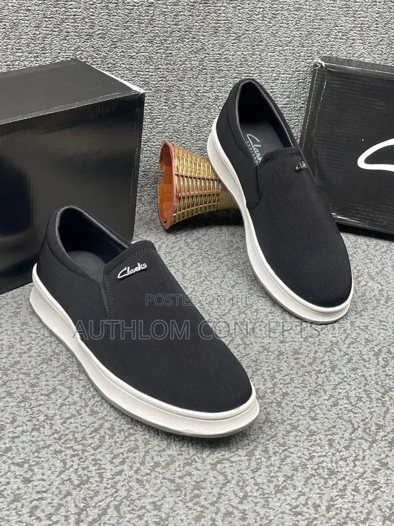 Men Slip-on Sneakers