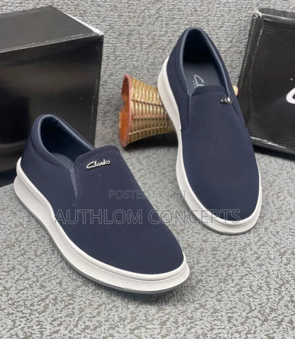 Men Slip-on Sneakers