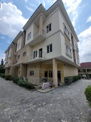 5bdrm Townhouse / Terrace in Maitama for rent