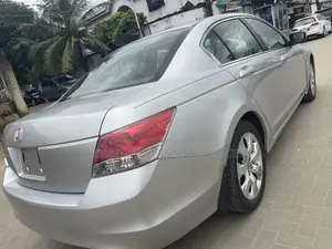 Honda Accord 2010 Silver