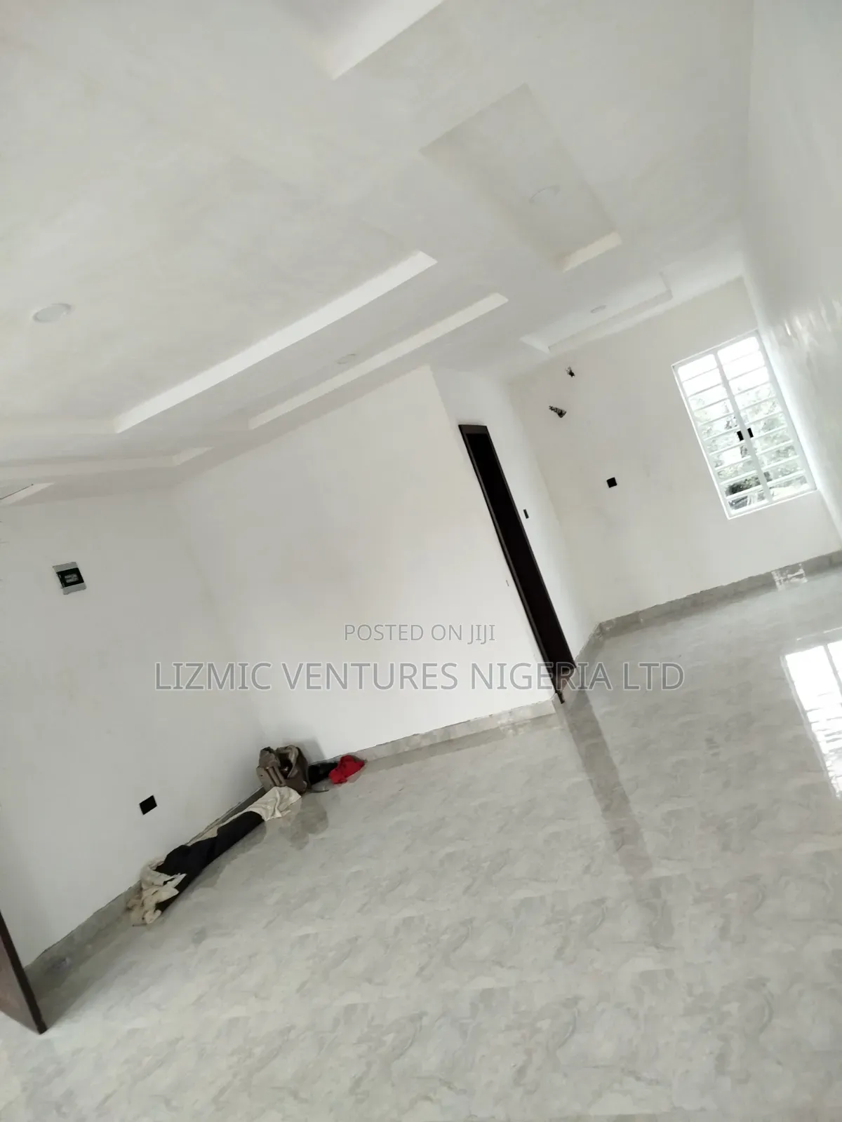 Office Space Tolet