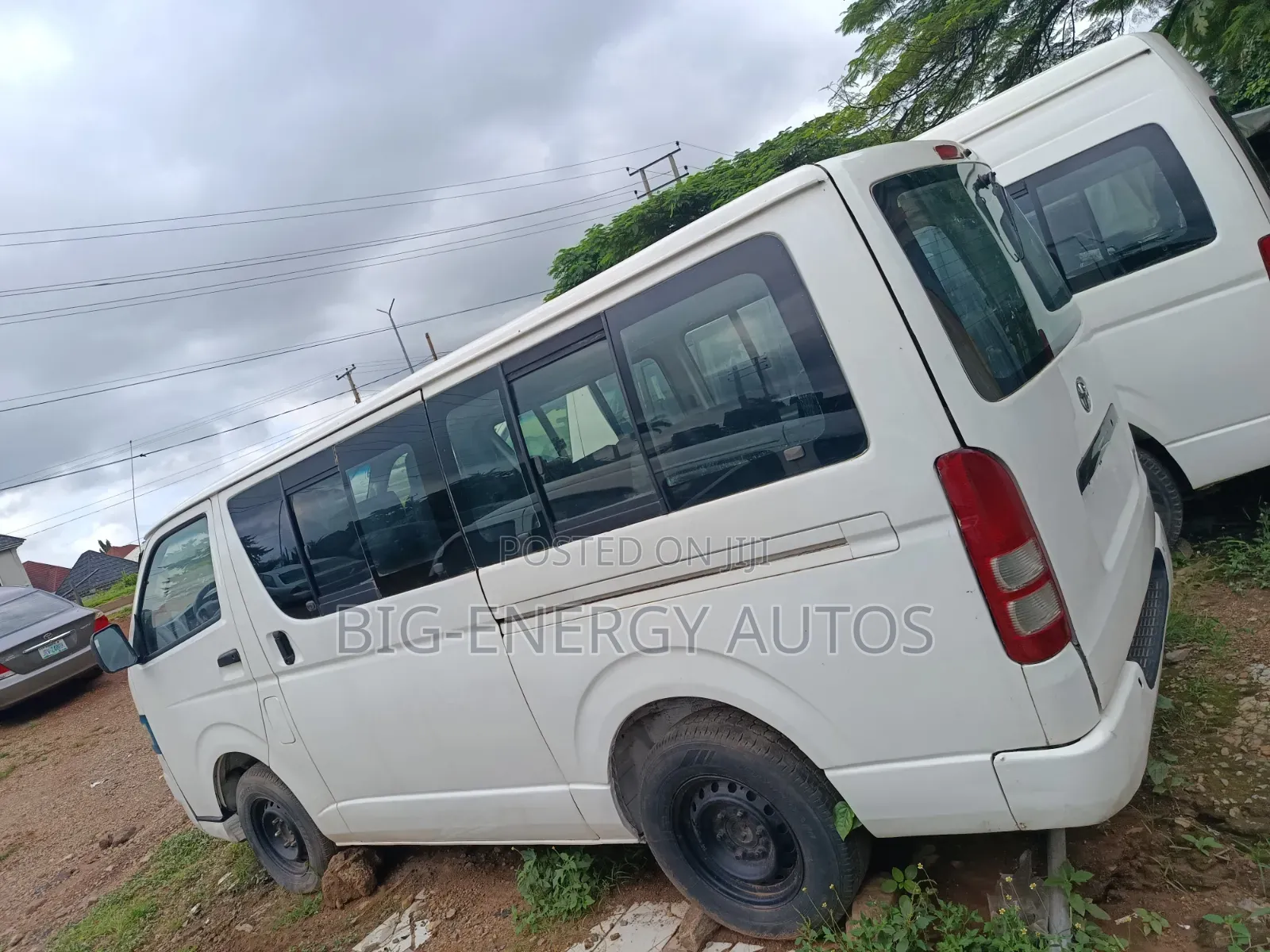 Toyota HiAce 2015 White
