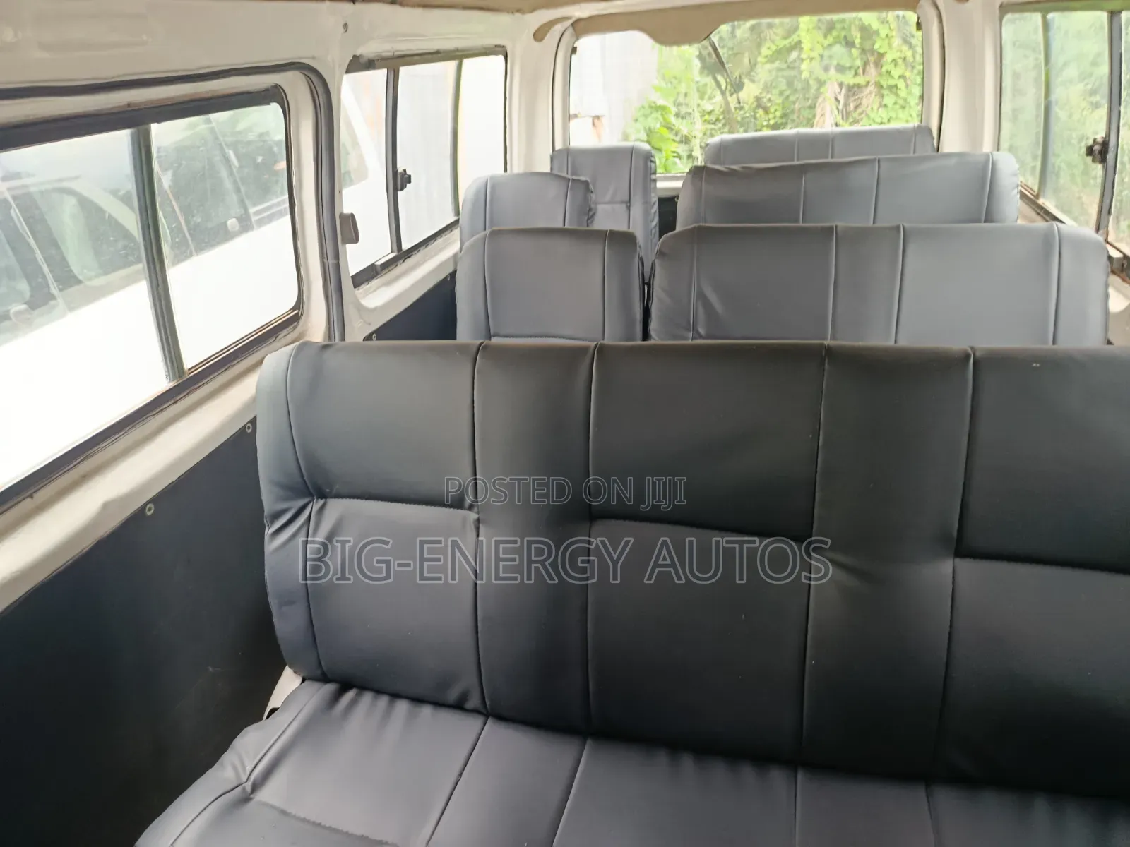 Toyota HiAce 2015 White