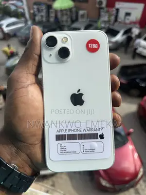 Apple iPhone 13 128 GB White
