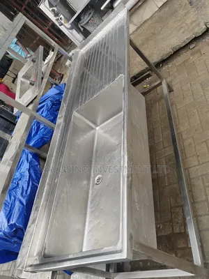 Industrial-Grade Stainless Steel Kitchen Single Bowl Sink Drainboard
