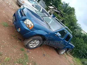 Nissan Frontier Automatic 2005 Blue