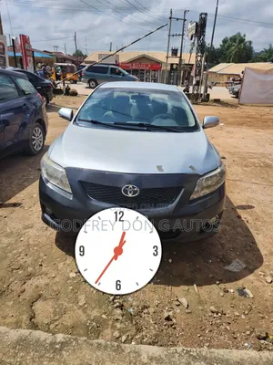 Toyota Corolla 2010 Silver