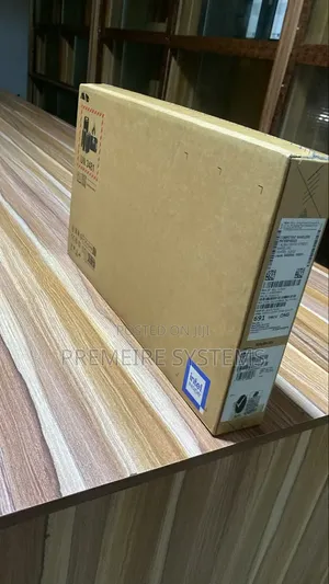 New Laptop HP 14S 8GB Intel Core i5 SSD 512GB