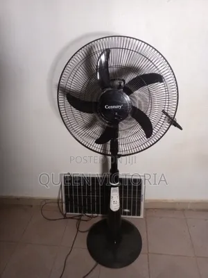 Barely Used Century 18-Inch AC/DC Rechargeable Fan + 30W Solar Panel