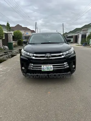 Toyota Highlander Limited Platinum 4x4 V6 (3.5L 6cyl 8A) 2018 Black