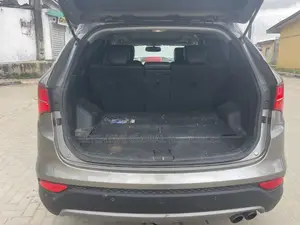 Hyundai Santa Fe Limited 4dr SUV AWD (3.3L 6cyl 6A) 2015 Gray