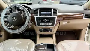 Mercedes-Benz M Class 2013 White