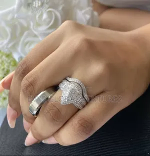 Exquisite Shiny Wedding Rings for Females and Males