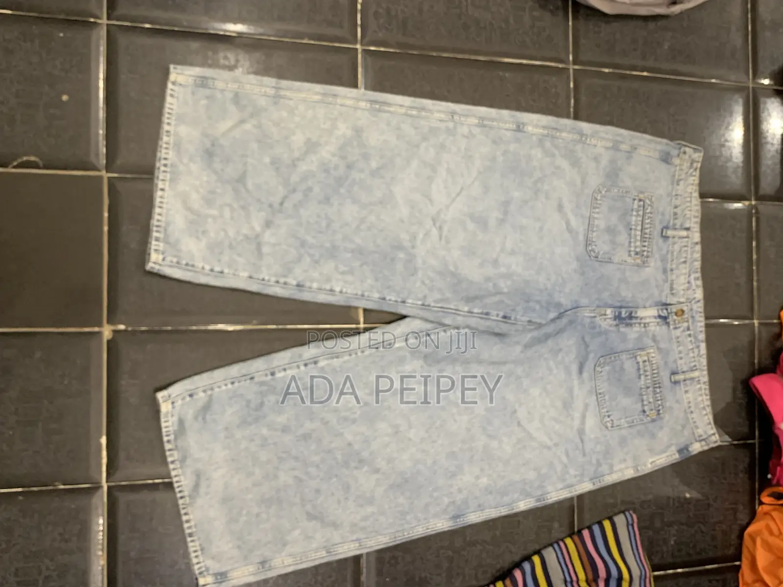 Stock Jeans