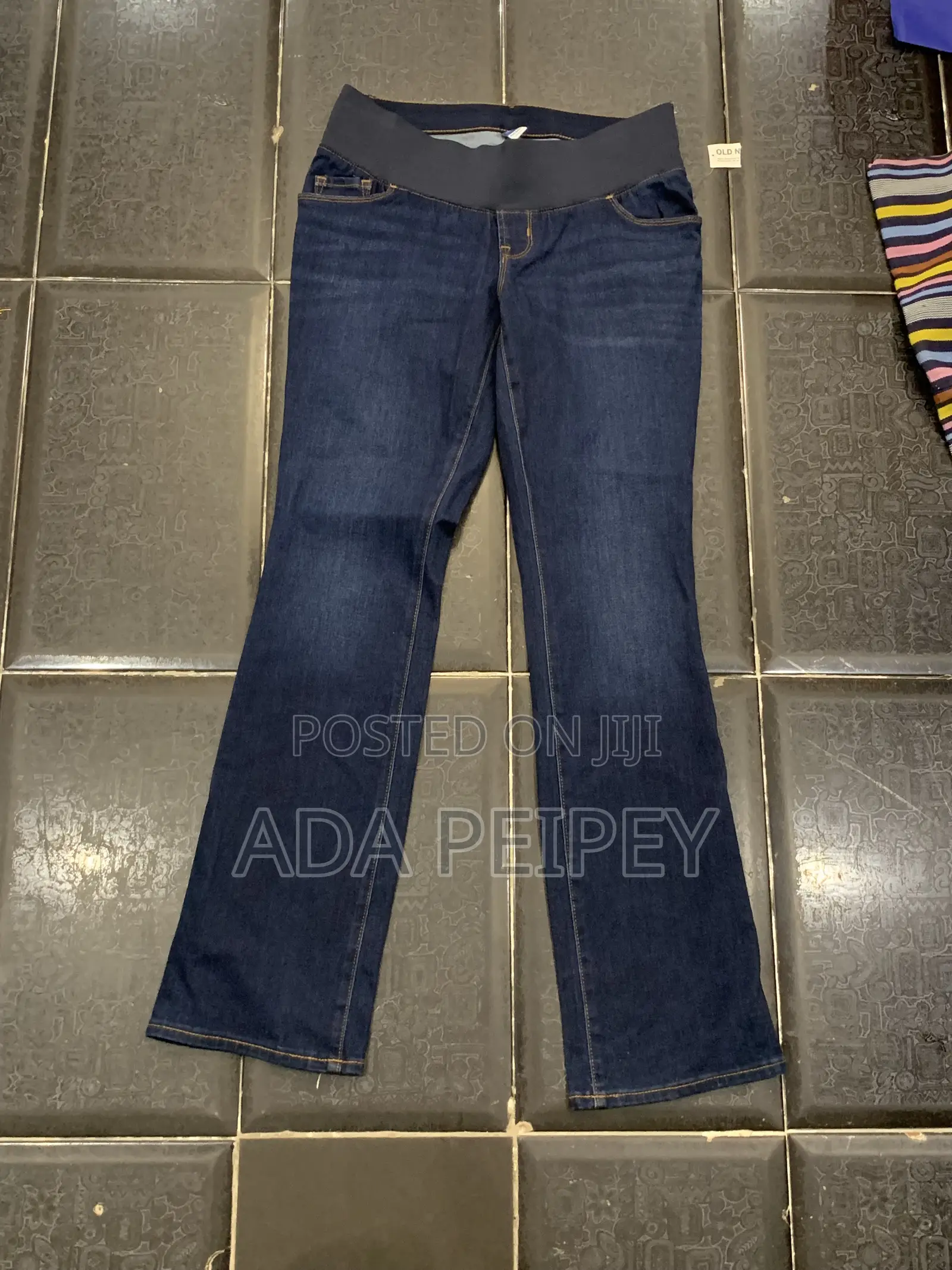 Stock Jeans