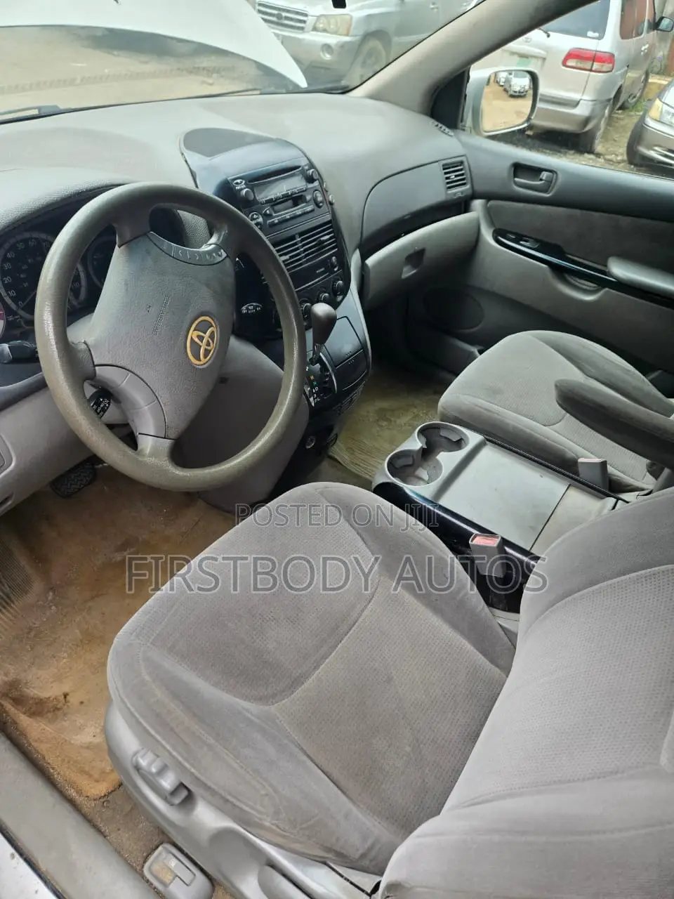 Toyota Sienna 2005 Gray