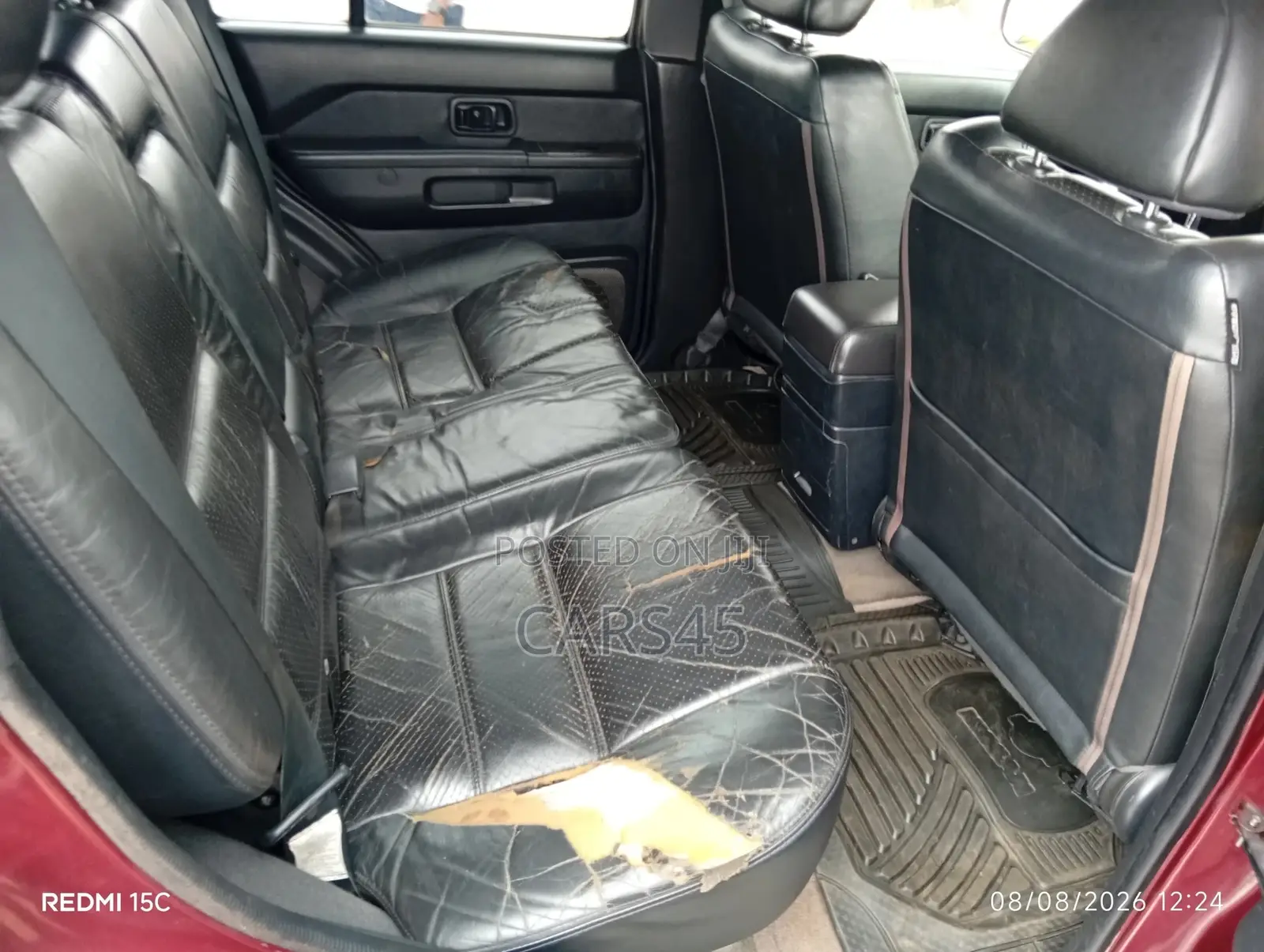 Nissan Pathfinder 2004 Red