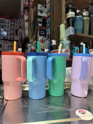 Tumbler With Straw 700ml Retains for 24hours