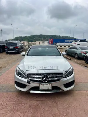 Mercedes-Benz C300 2015 Silver