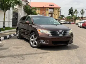 Toyota Venza AWD 2010 Brown