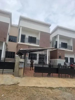 3bdrm Townhouse/Terrace in City -Square Estate, Sabon Lugbe for sale