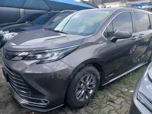 Toyota Sienna 2021 Gray
