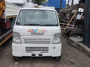 Suzuki APV Minibus 2001 White