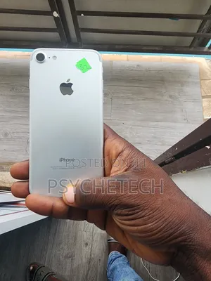 New Apple iPhone 7 32 GB Black