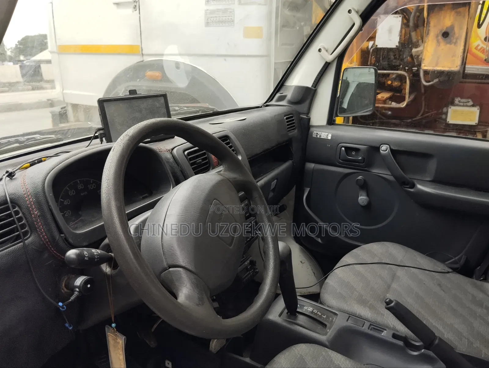 Suzuki APV Minibus 2001 White