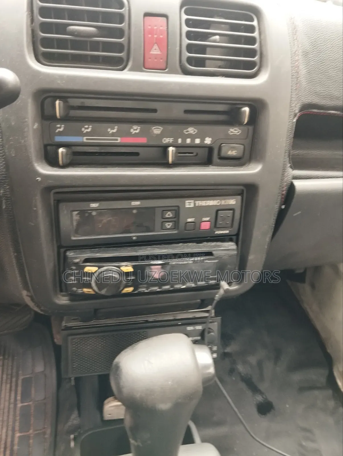 Suzuki APV Minibus 2001 White