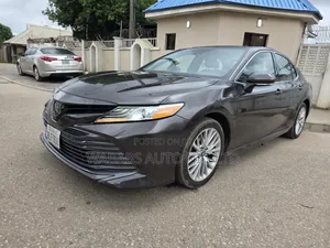 Toyota Camry 2018 Gray