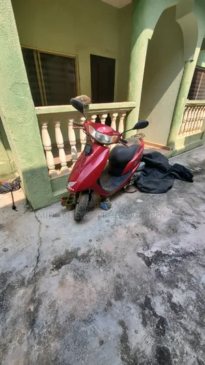 Honda Dio 2011 Red
