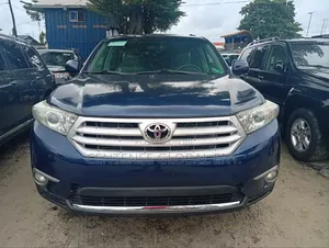 Toyota Highlander 2013 Blue
