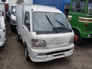 Suzuki APV Minibus 2001 White