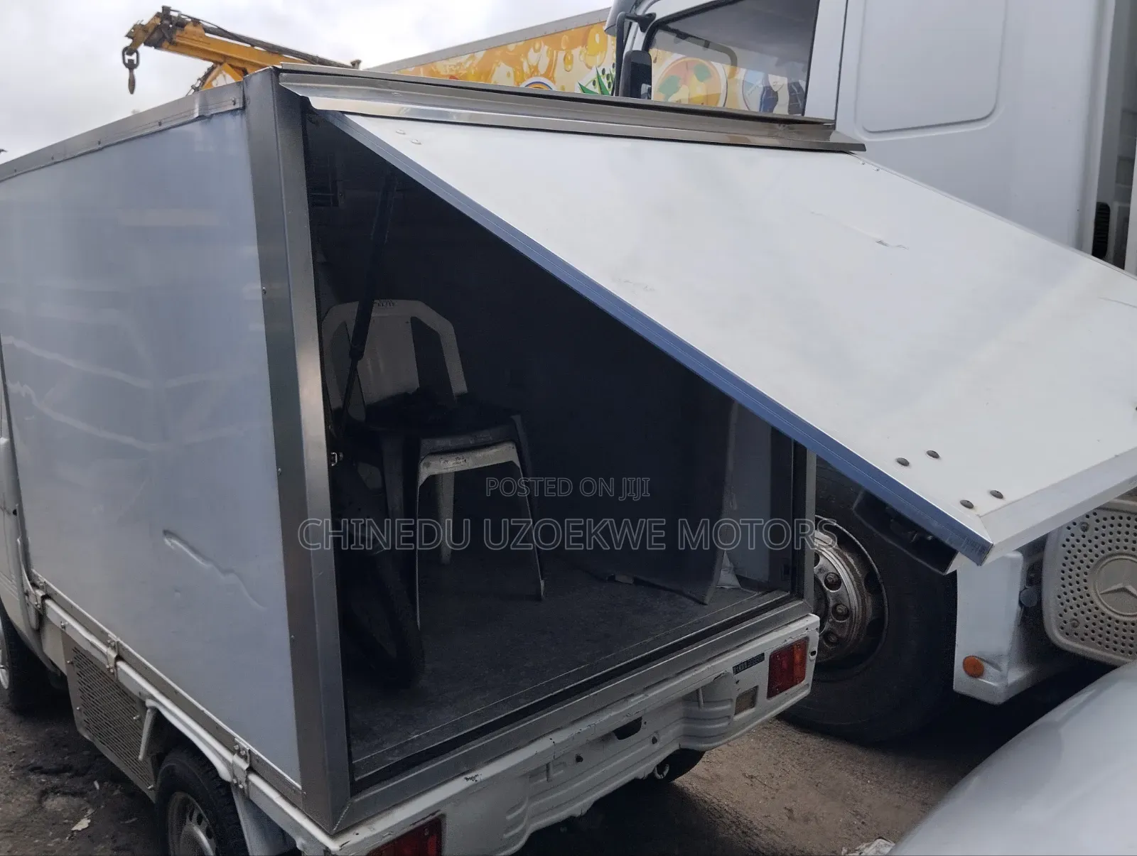 Suzuki APV Minibus 2001 White