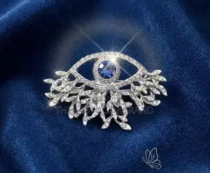 Stylish Brooch