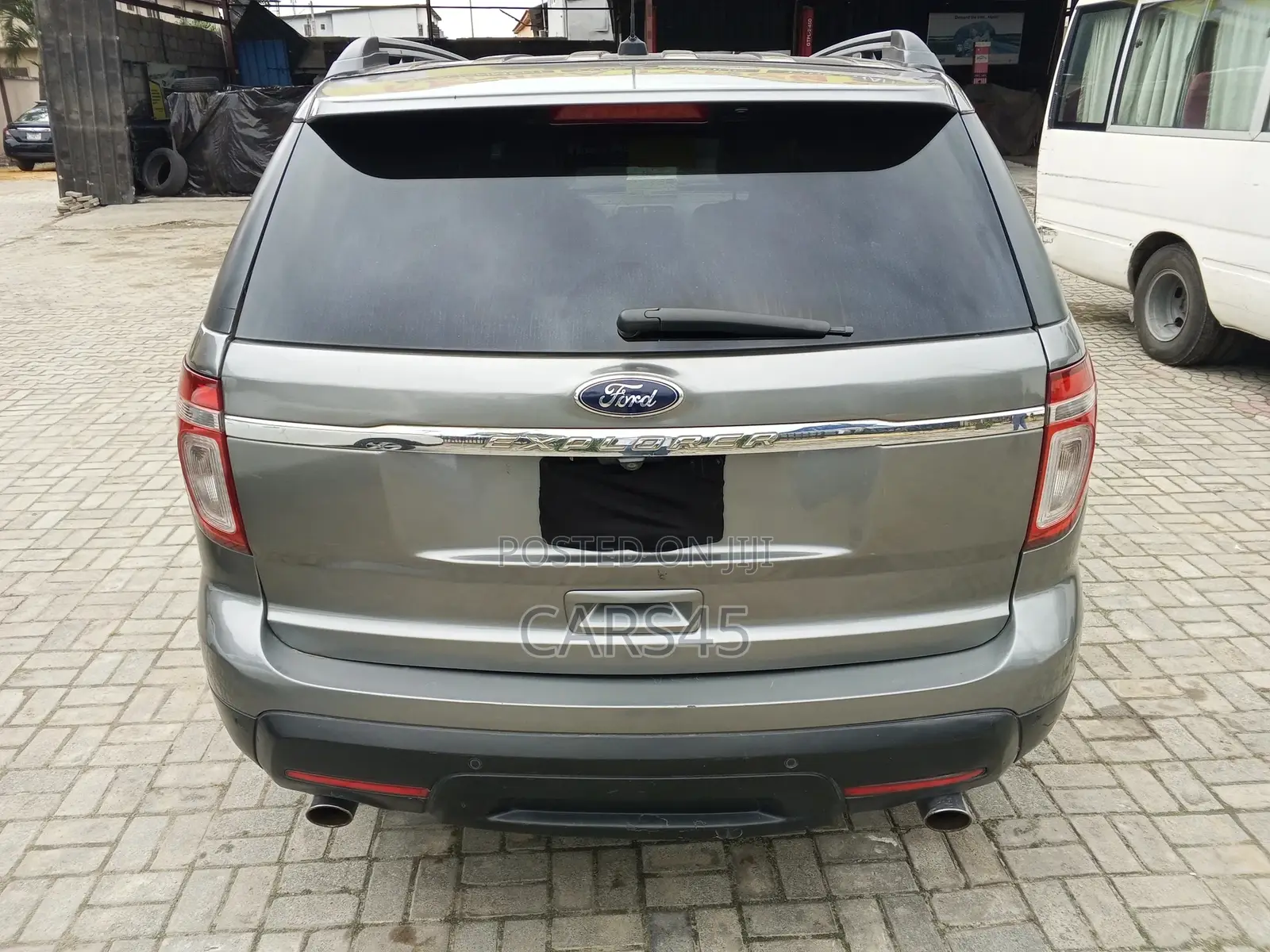 Ford Explorer 2014 Gray