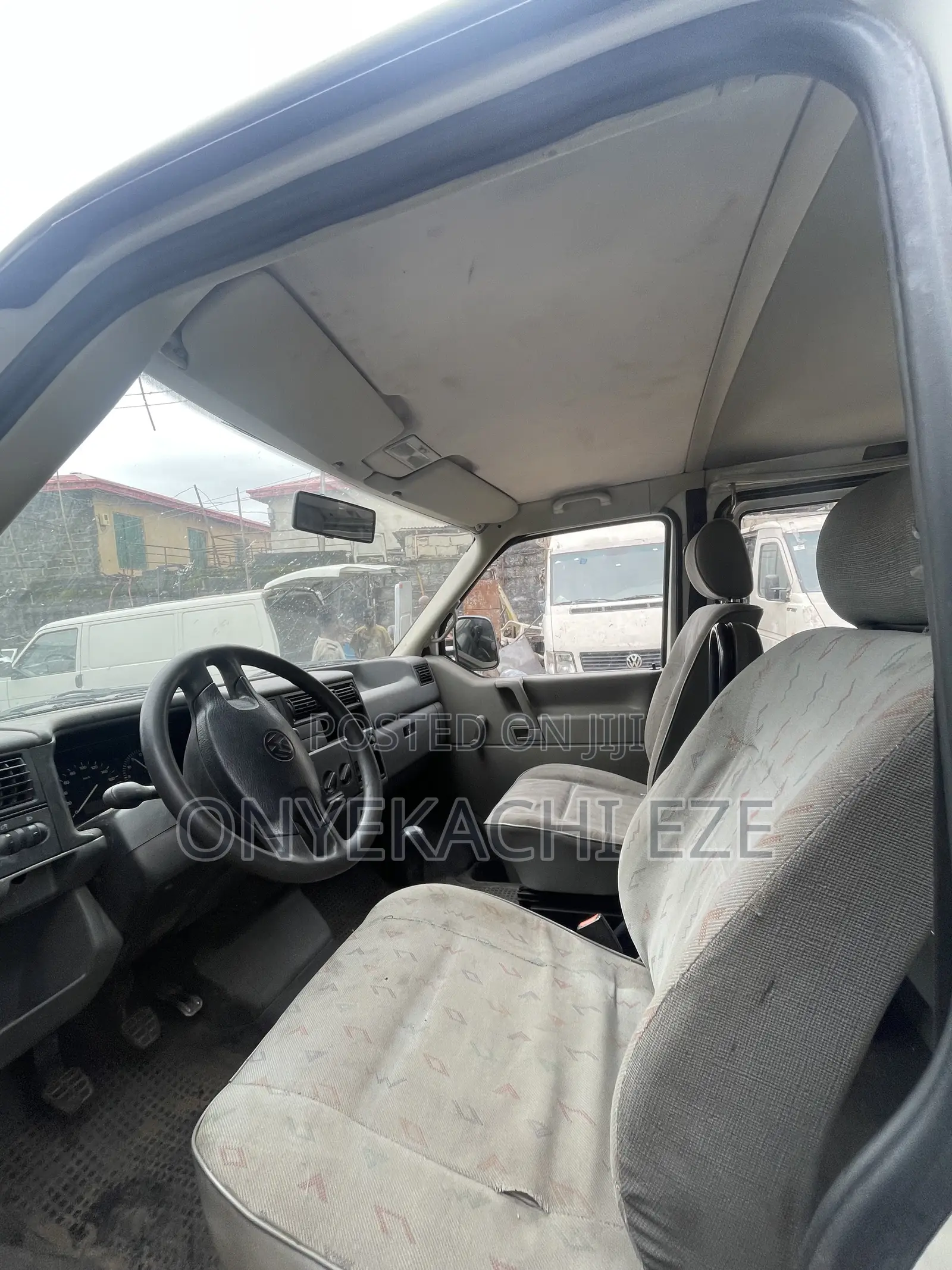 Volkswagen Transporter 2004 White